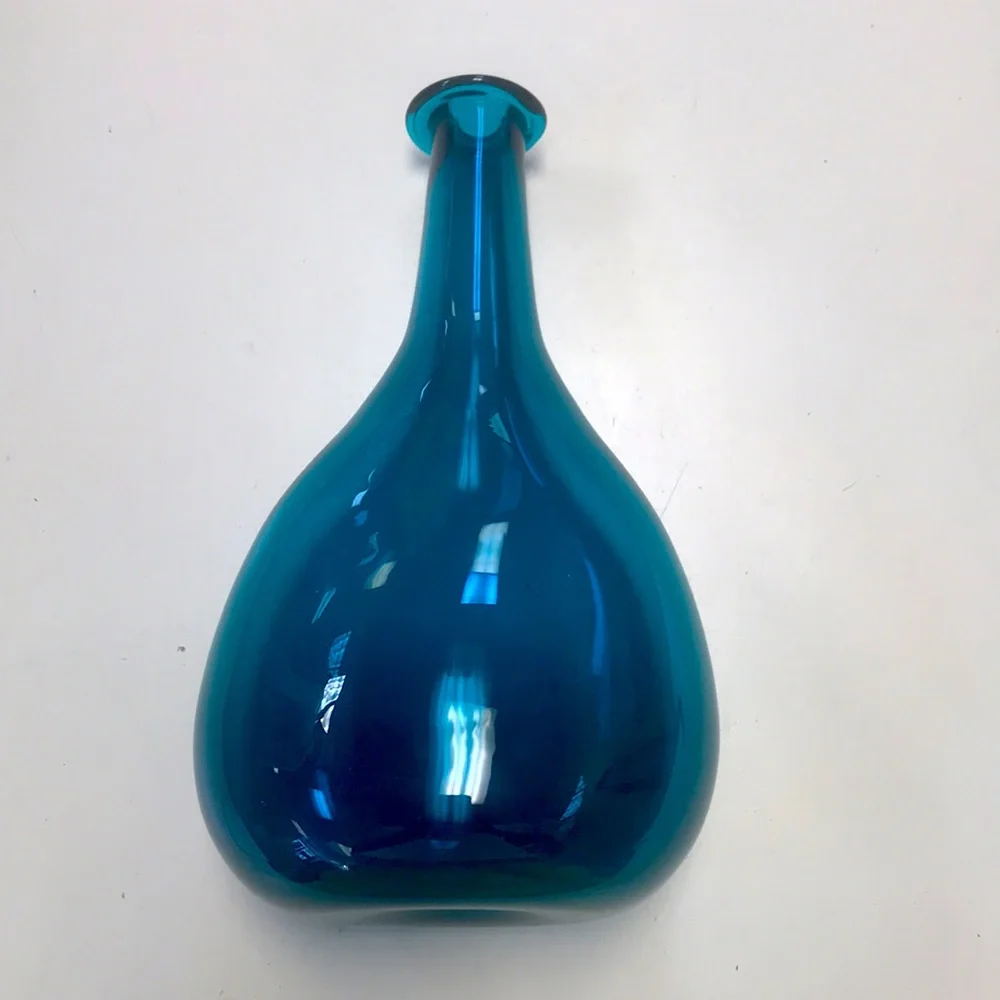 Vintage Scandinavian Blue Glass Hand‎ Blown Vase - Picture 3 of 4